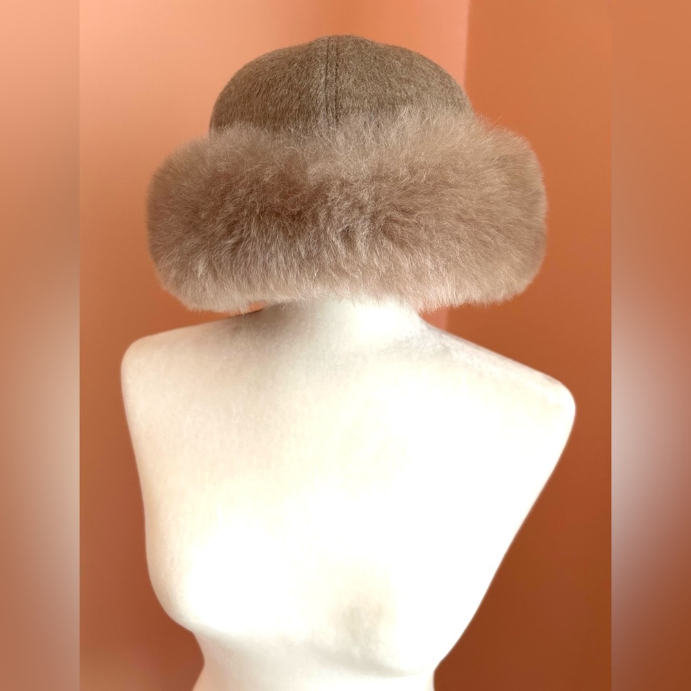 Alpaca fur + merino wool hat by Simply Natural Designs. Size M